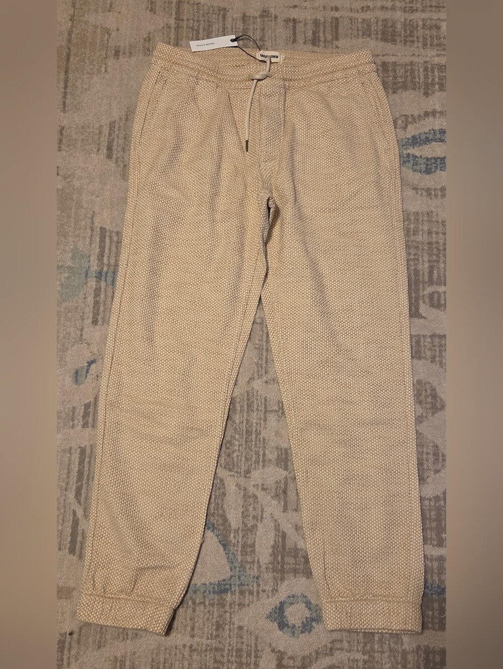 Taylor Stitch Apres Pants. Size M. Tan/Cream. NWT.